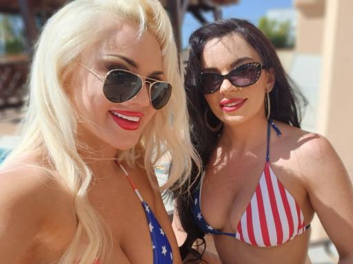 Ashley J And Violet