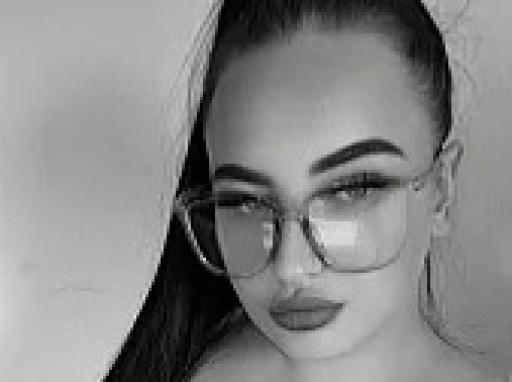 Demi Lux