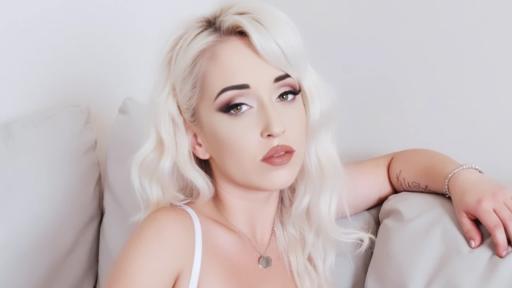 Holly Fatale