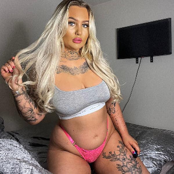 Cara May webcam