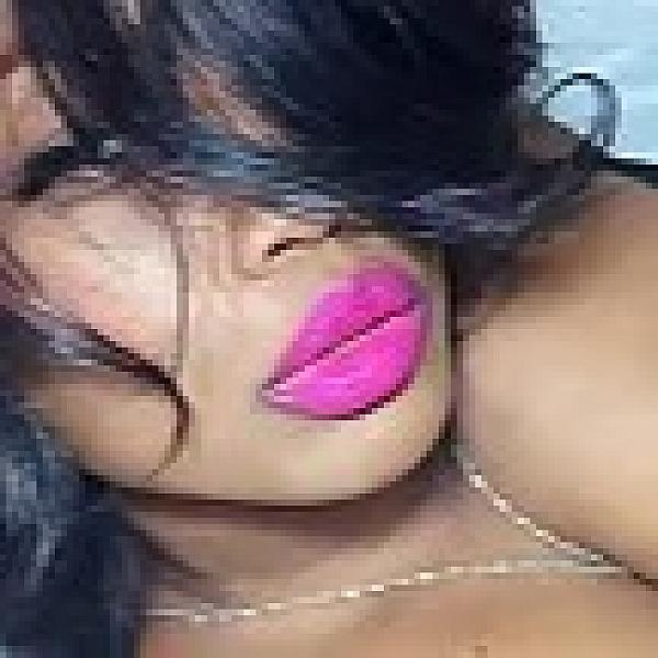 Busty Black Barbie webcam