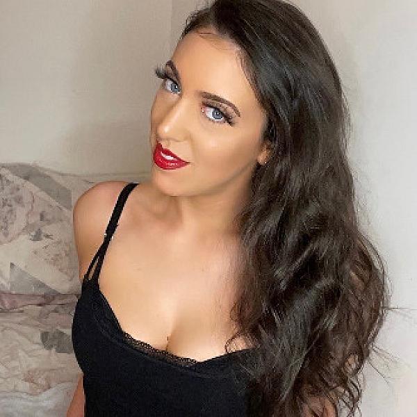 Sasha Bliss webcam