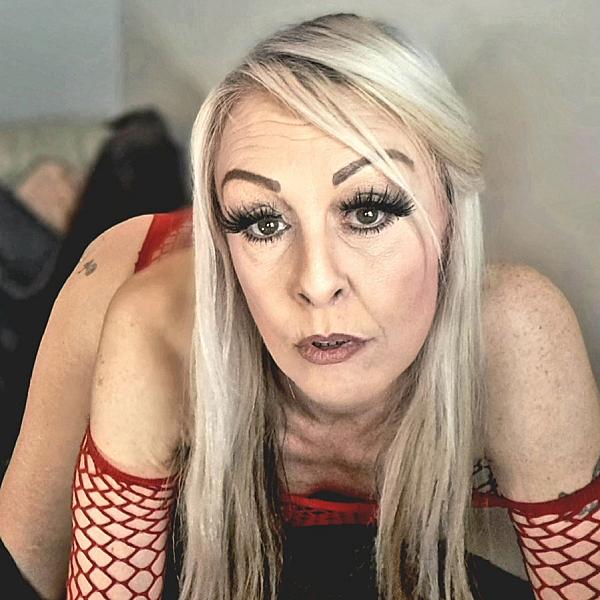 Mia Mystique webcam