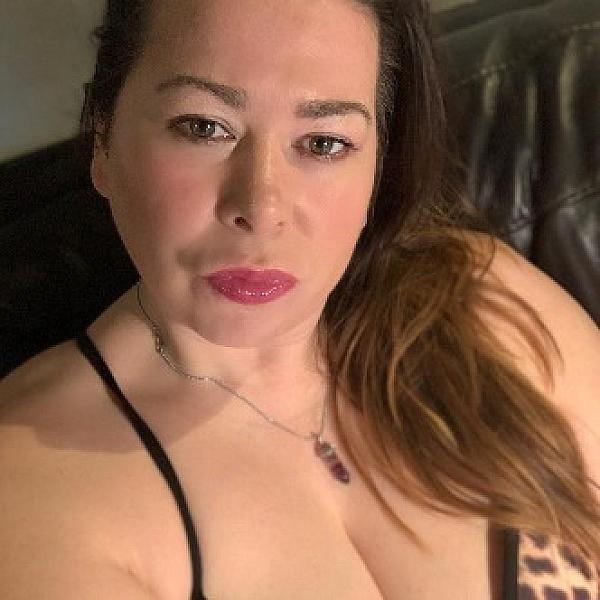 Cute Taboo Britt webcam