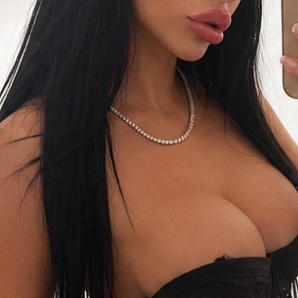Miss Juicy Babes webcam
