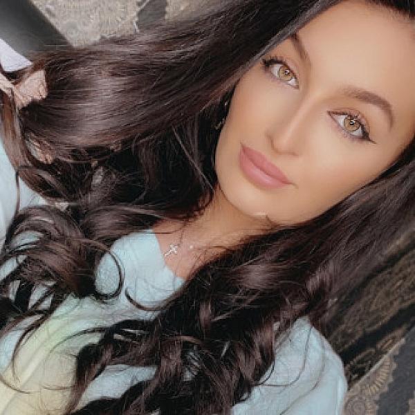 Zara Rae webcam