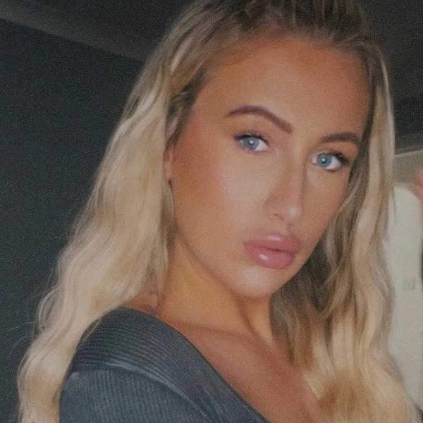 Miss J webcam