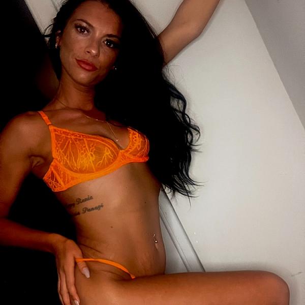 Lena Rose webcam