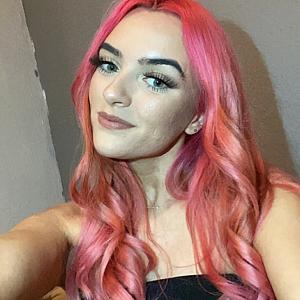 Lacey Amour webcam