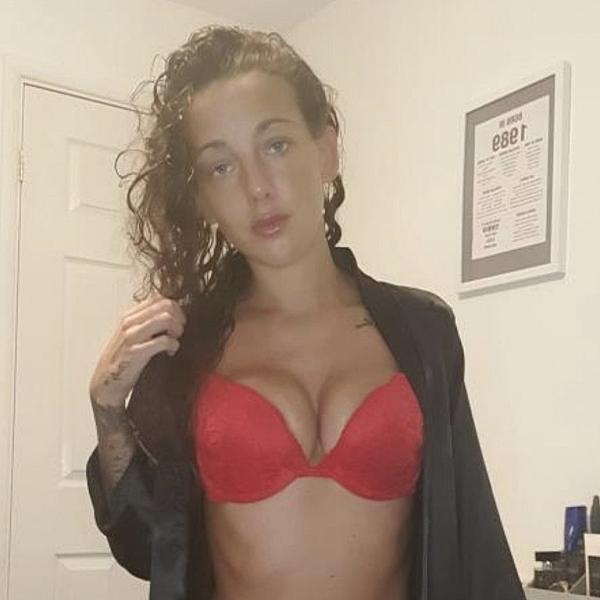 Stacey Wilde webcam