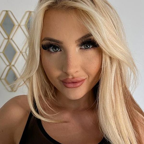 Daisy May webcam