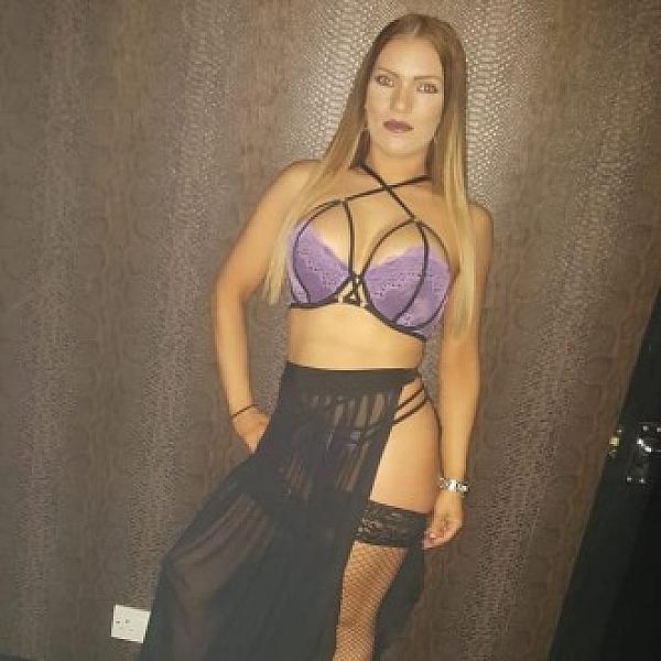 Porscha Bryne webcam