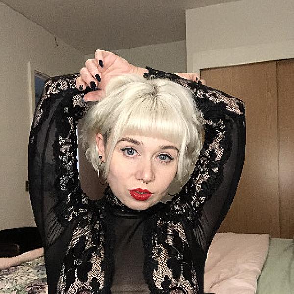 Bridget Dixon webcam