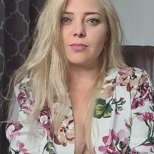 Gia Tease webcam