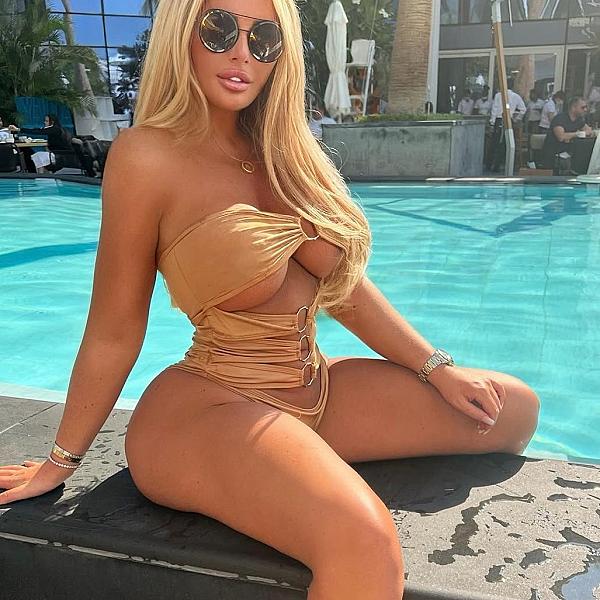 British Snow Bunny webcam