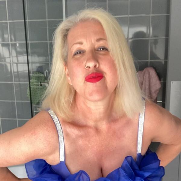Maggie Moon webcam