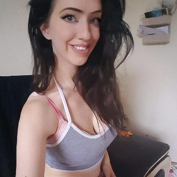 Rhiannon webcam