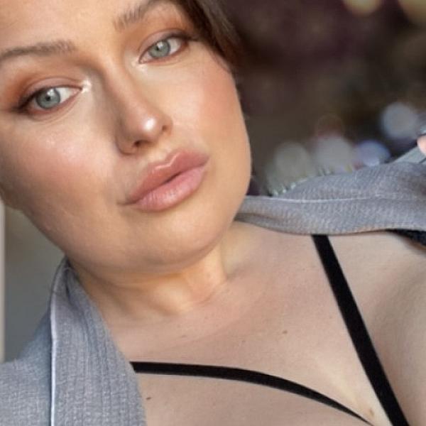 Emily May webcam