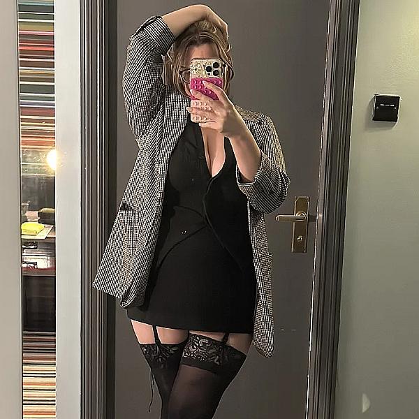 Elle May Vixen webcam
