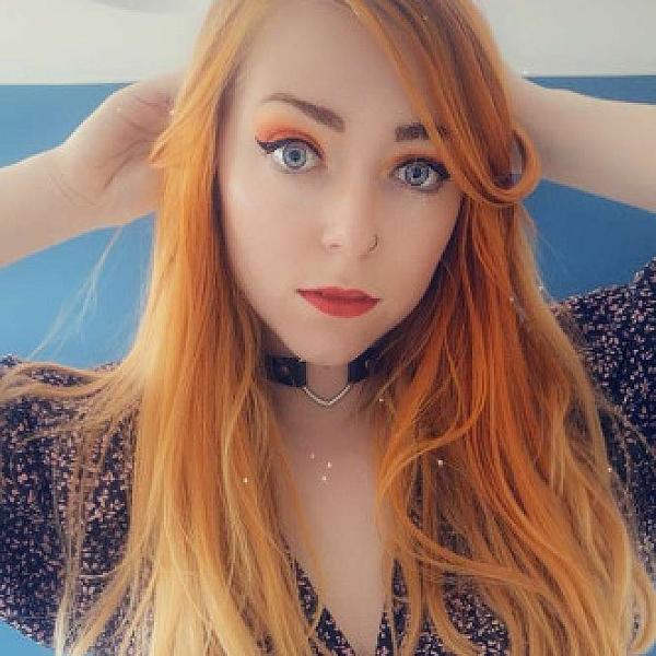 Cherry Maxwell webcam