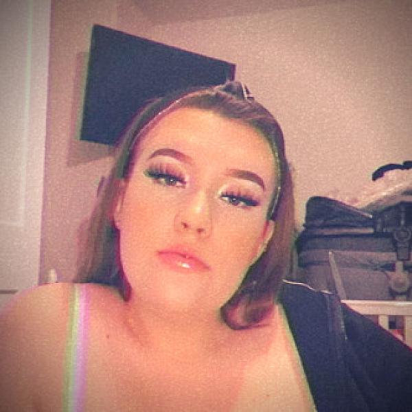 Naughty Lola webcam