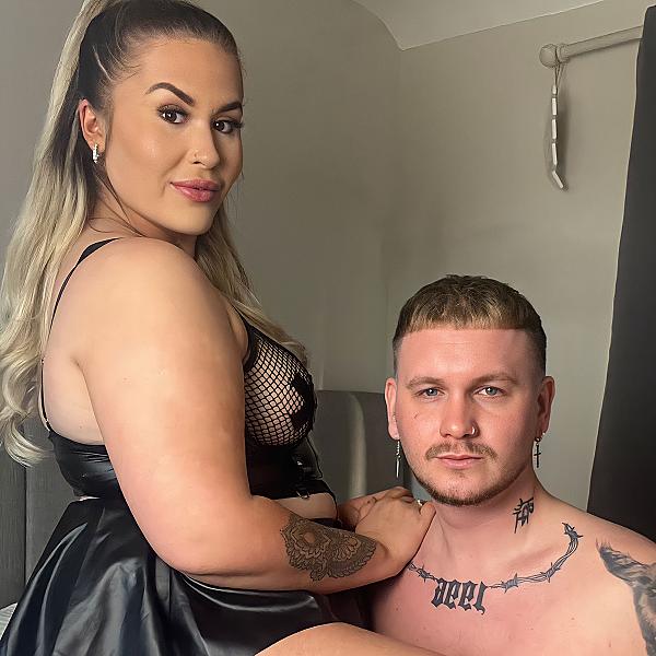 Sinner Couple webcam