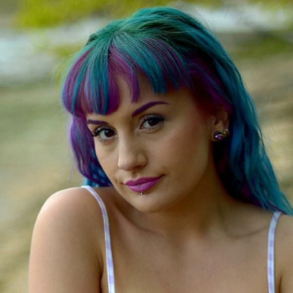 Violet Jade webcam