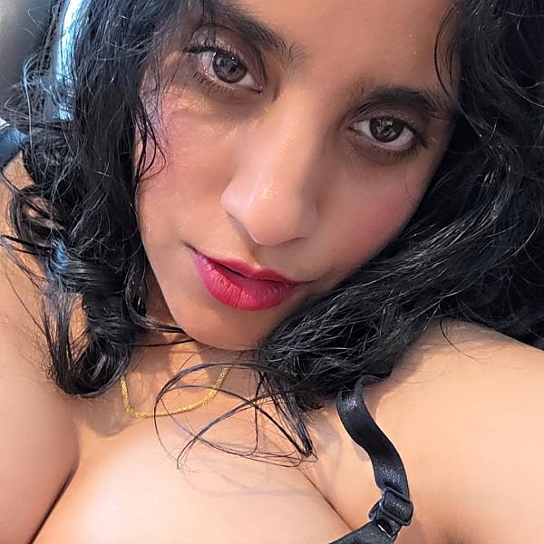 Jasmine Bell webcam