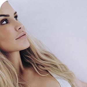 Izzabella_bonduk webcam