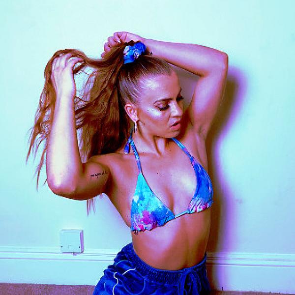 Liberty Rae webcam