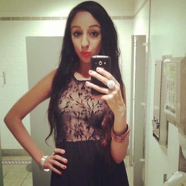 Maya Kaur webcam
