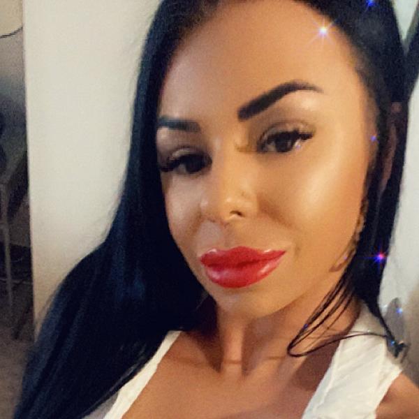 Saucy Lucy webcam