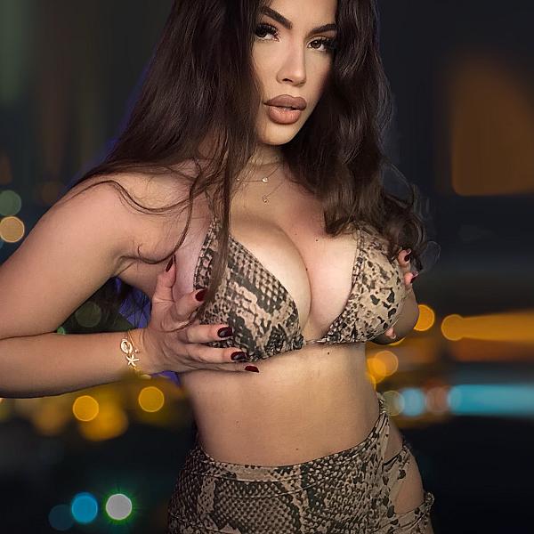 Yssa Diamond webcam