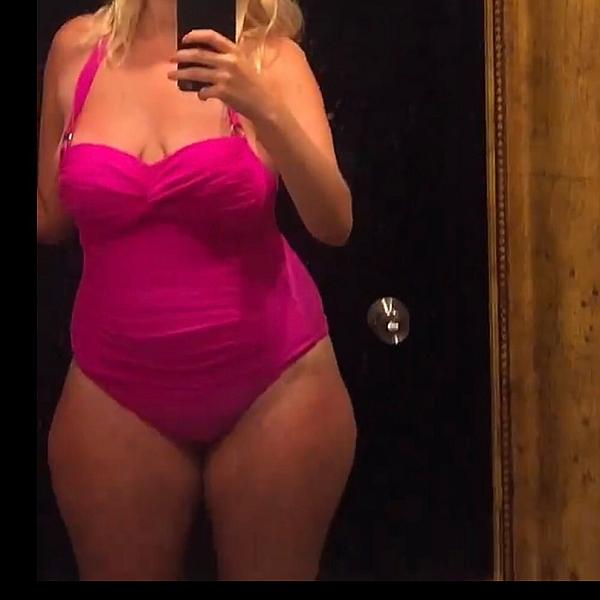 Blonde Princess Angel webcam