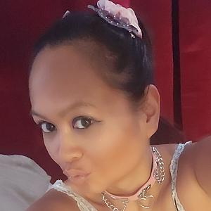 Amira De Leon webcam
