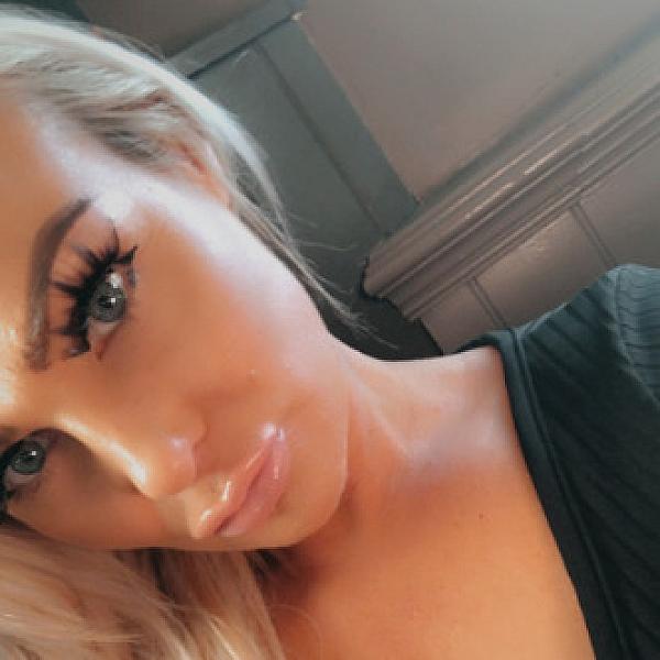 Miley Rea webcam