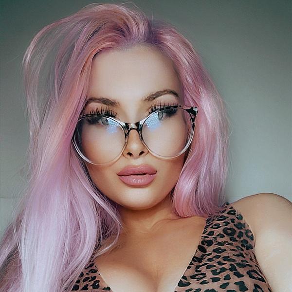 X Bimbo Barbie X webcam
