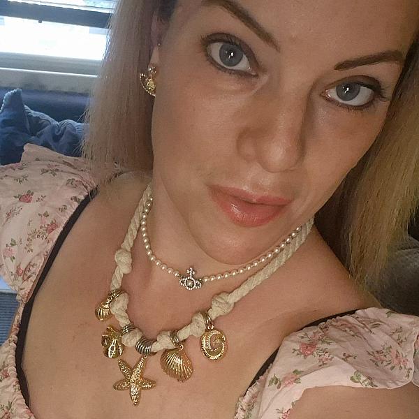 Dirty Secret Sally avatar