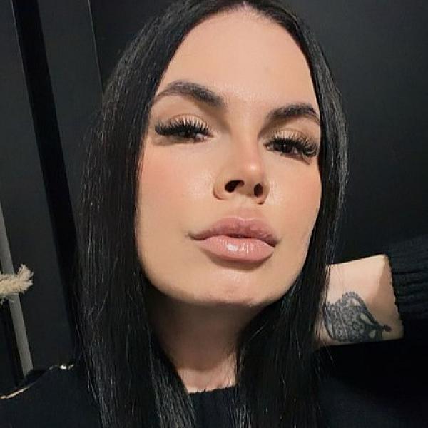 Jessica Jolie webcam