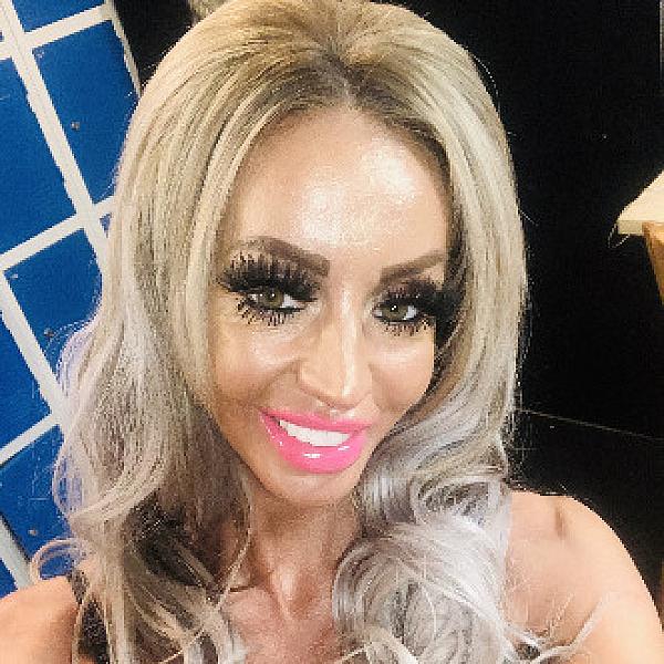 Charley Zara webcam