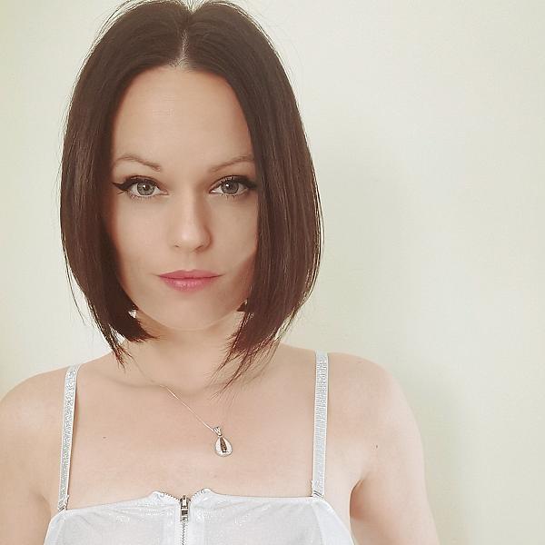 Saskia Grey webcam