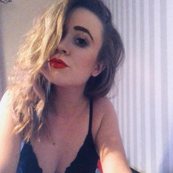 Loulou Rose webcam