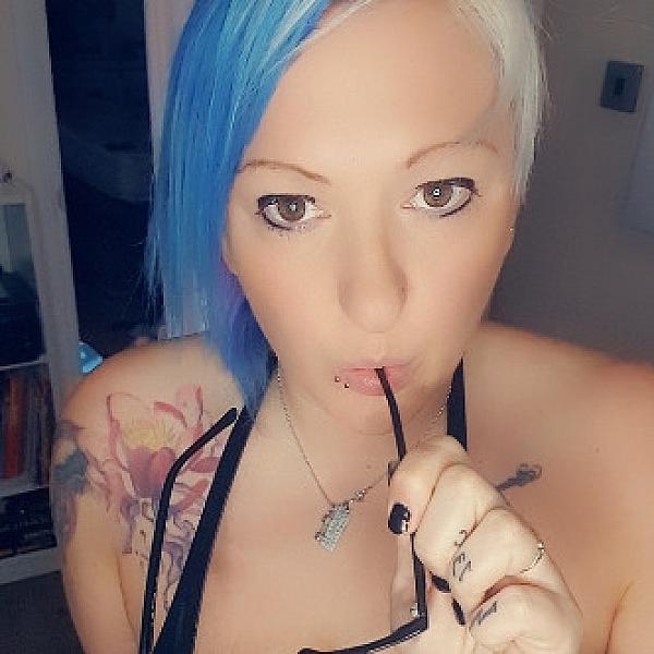 Livie Blainn webcam