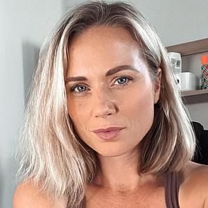 KateDivineUK webcam