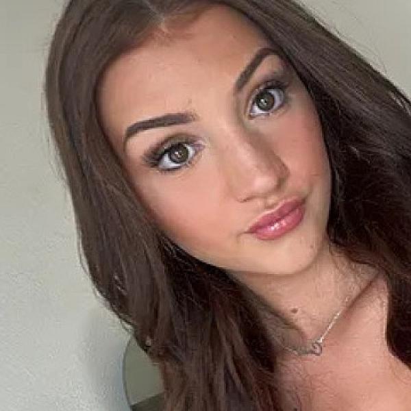 Olivia Angel webcam