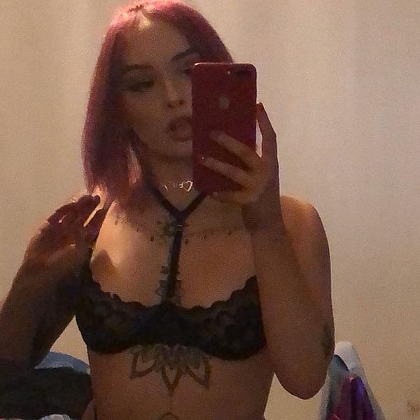Tiny Ava webcam