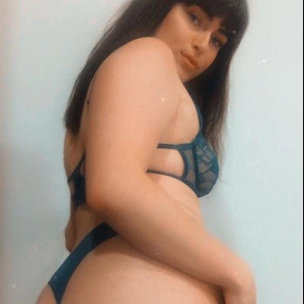 Tiffany Harper webcam