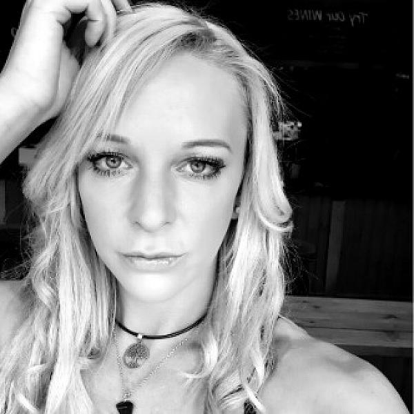 Jodi Jules webcam