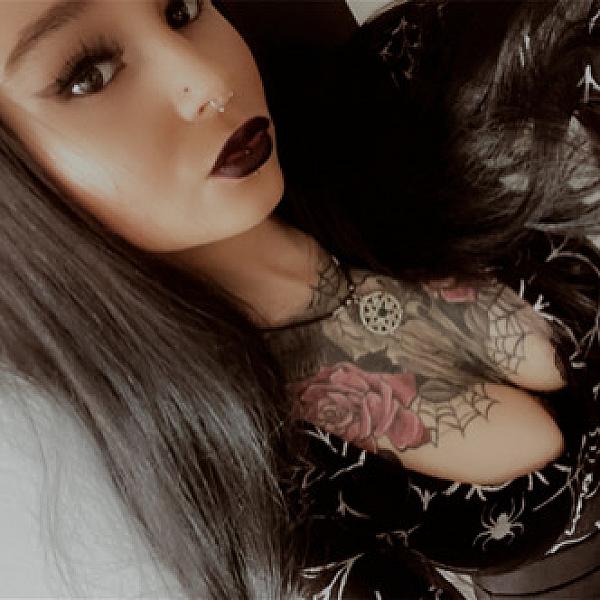 Luna Jae webcam