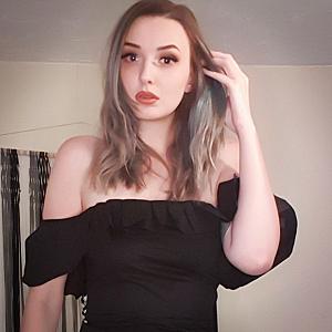 Charlotte Belle webcam